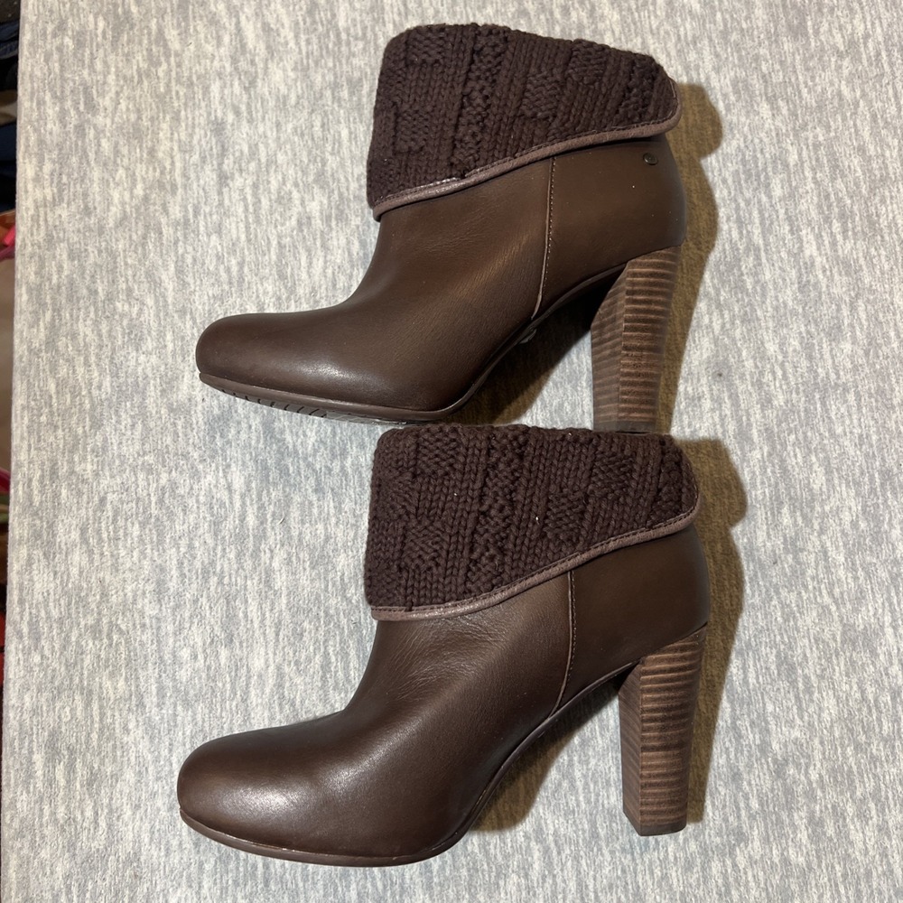 UGG Australia Dandylion Tres Cuff Block Heel Bootie Women 6.5 Leather Lambs Wool - Picture 3 of 15
